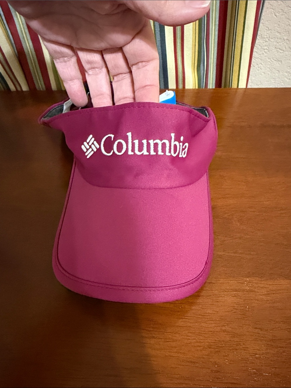 Columbia Pink/Magenta Sun Visor